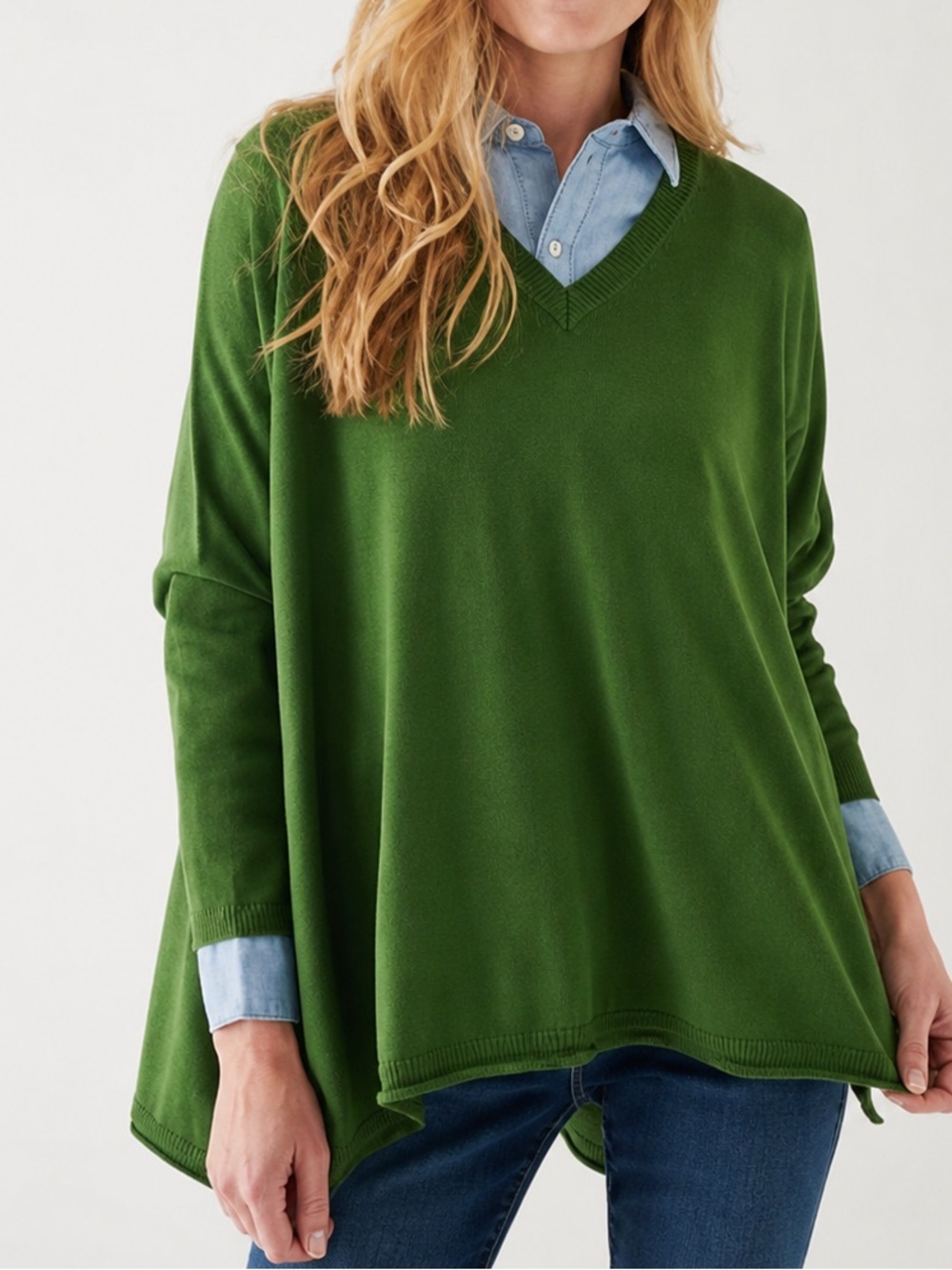 MERSEA Catalina Vneck Sweater Emerald Green O/S Travel Resortwear Coastal Chic